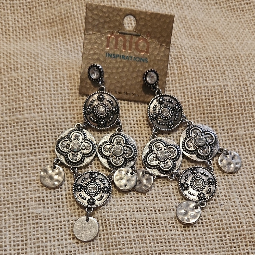 🔥3 For 10🔥 Mia Collection Silver Dangle Earrings